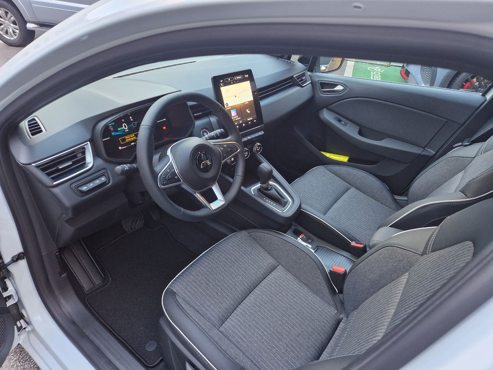 Fahrzeugabbildung Mitsubishi COLT 1.6 HYBRID SELECT