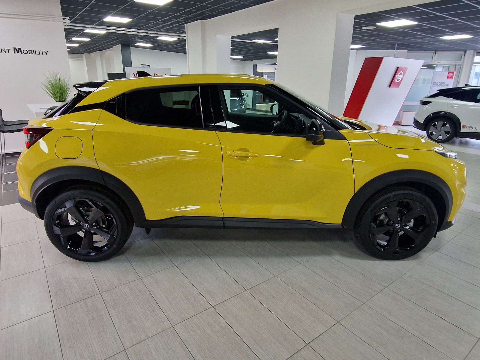 Fahrzeugabbildung Nissan JUKE 1.0 DIG-T TEKNA