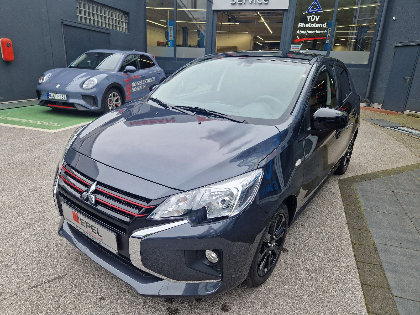 Fahrzeugabbildung Mitsubishi SPACE STAR 1.2 SELECT BLACK CVT