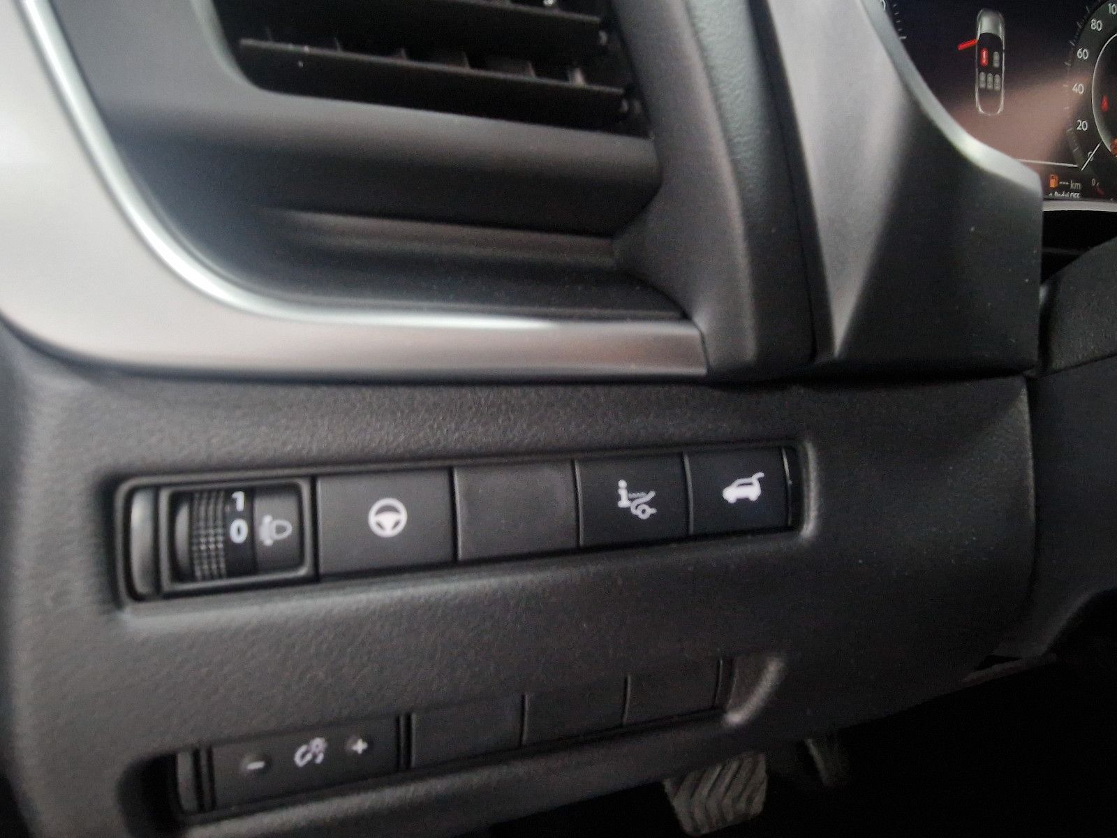 Fahrzeugabbildung Nissan QASHQAI 1.5 VC-T e-Power N-CONNECTA