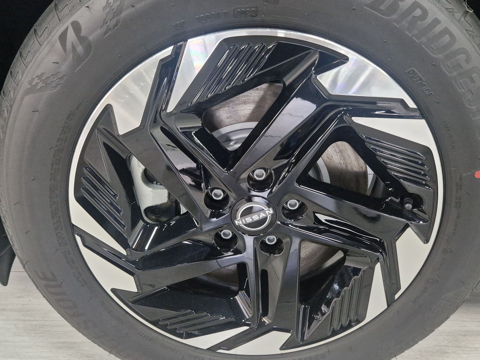 Fahrzeugabbildung Nissan QASHQAI 1.5 VC-T e-Power N-CONNECTA