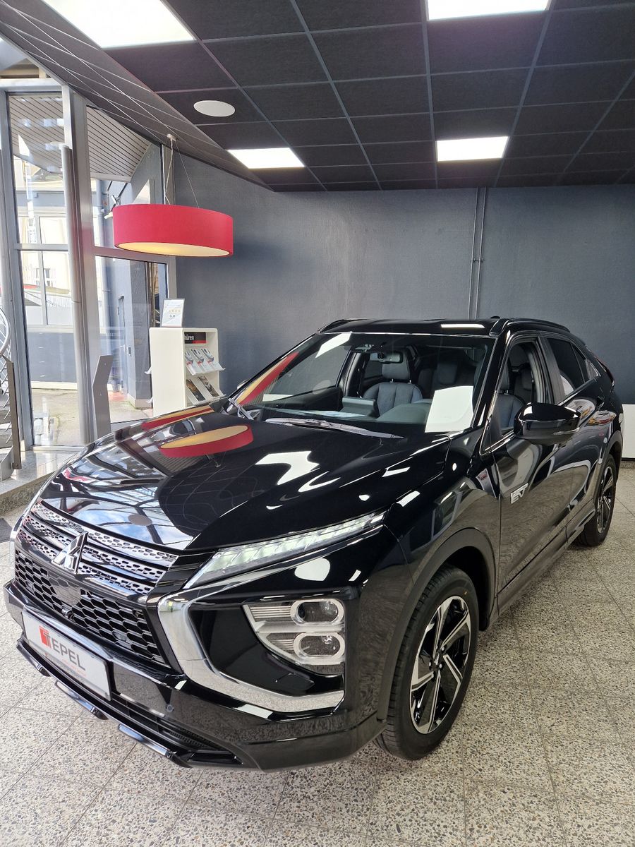 Fahrzeugabbildung Mitsubishi Eclipse Cross 2.4 PLUG-IN HYBRID 4WD SELECT
