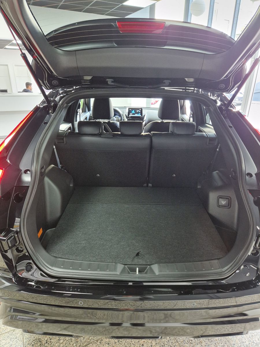 Fahrzeugabbildung Mitsubishi Eclipse Cross 2.4 PLUG-IN HYBRID 4WD SELECT