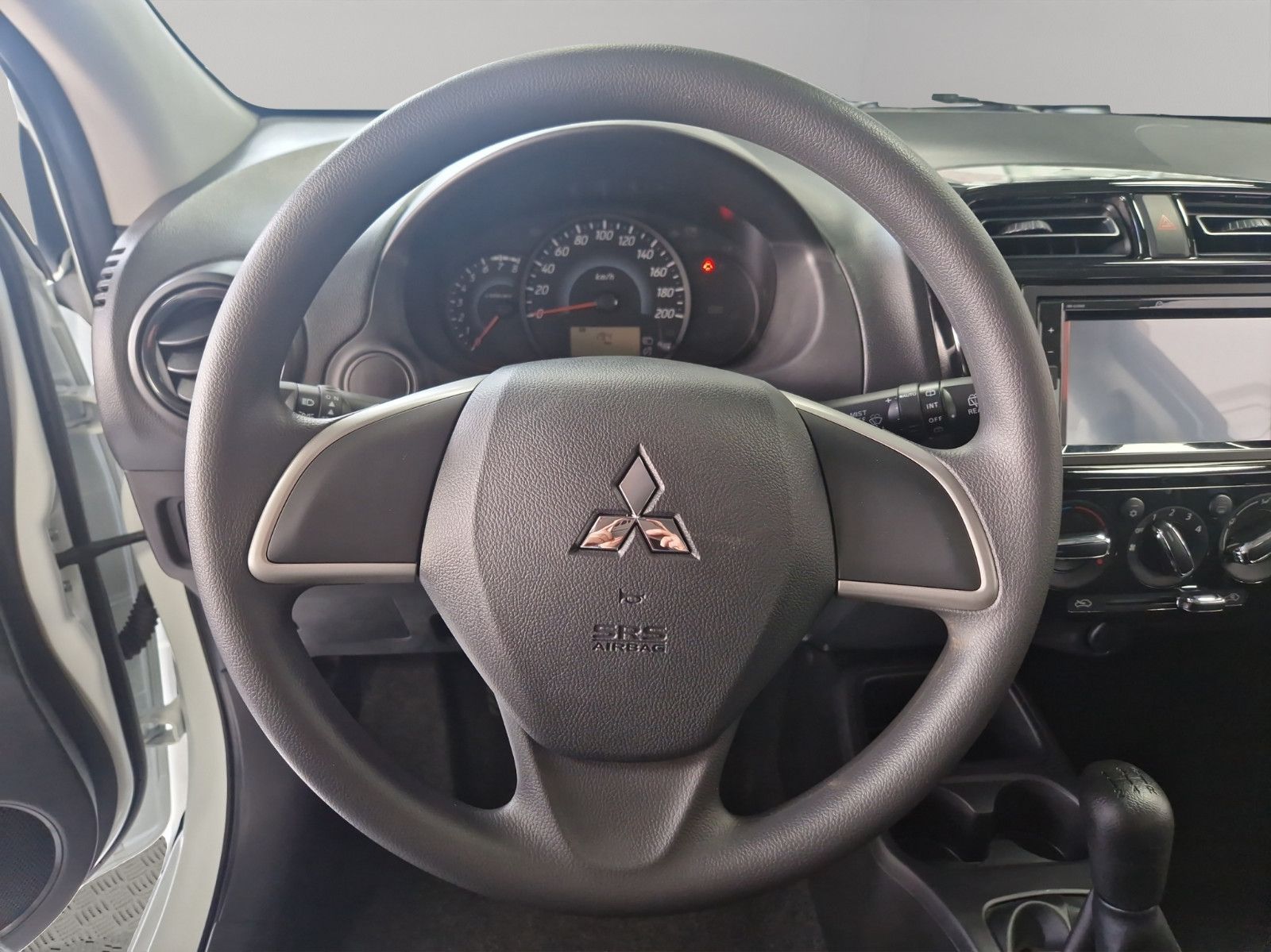 Fahrzeugabbildung Mitsubishi SPACE STAR 1.2 SELECT