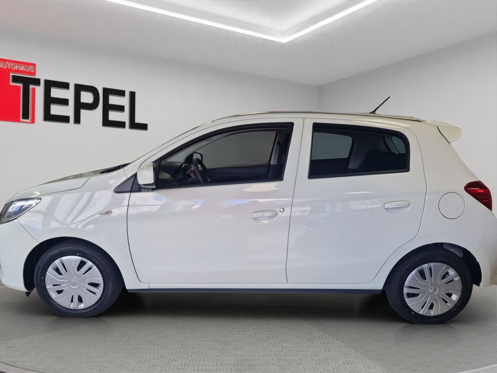 Fahrzeugabbildung Mitsubishi SPACE STAR 1.2 SELECT