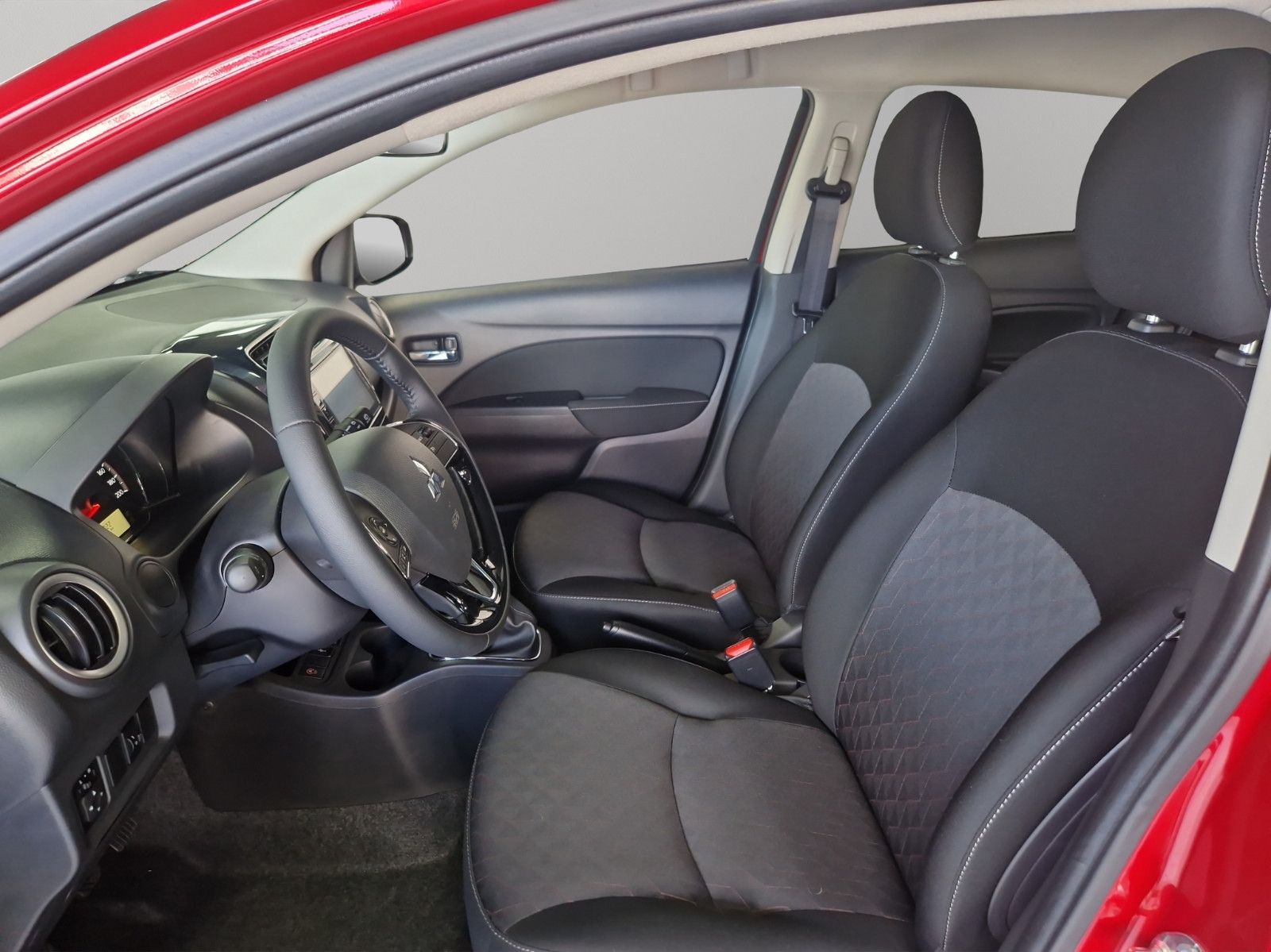 Fahrzeugabbildung Mitsubishi SPACE STAR 1.2 SELECT+