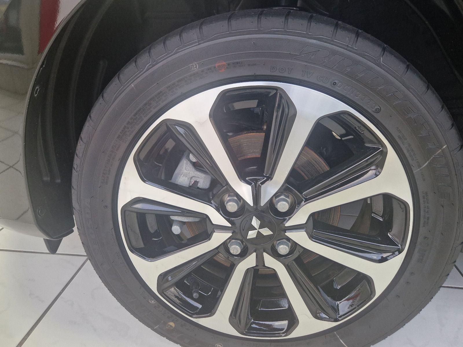 Fahrzeugabbildung Mitsubishi SPACE STAR 1.2 SELECT+
