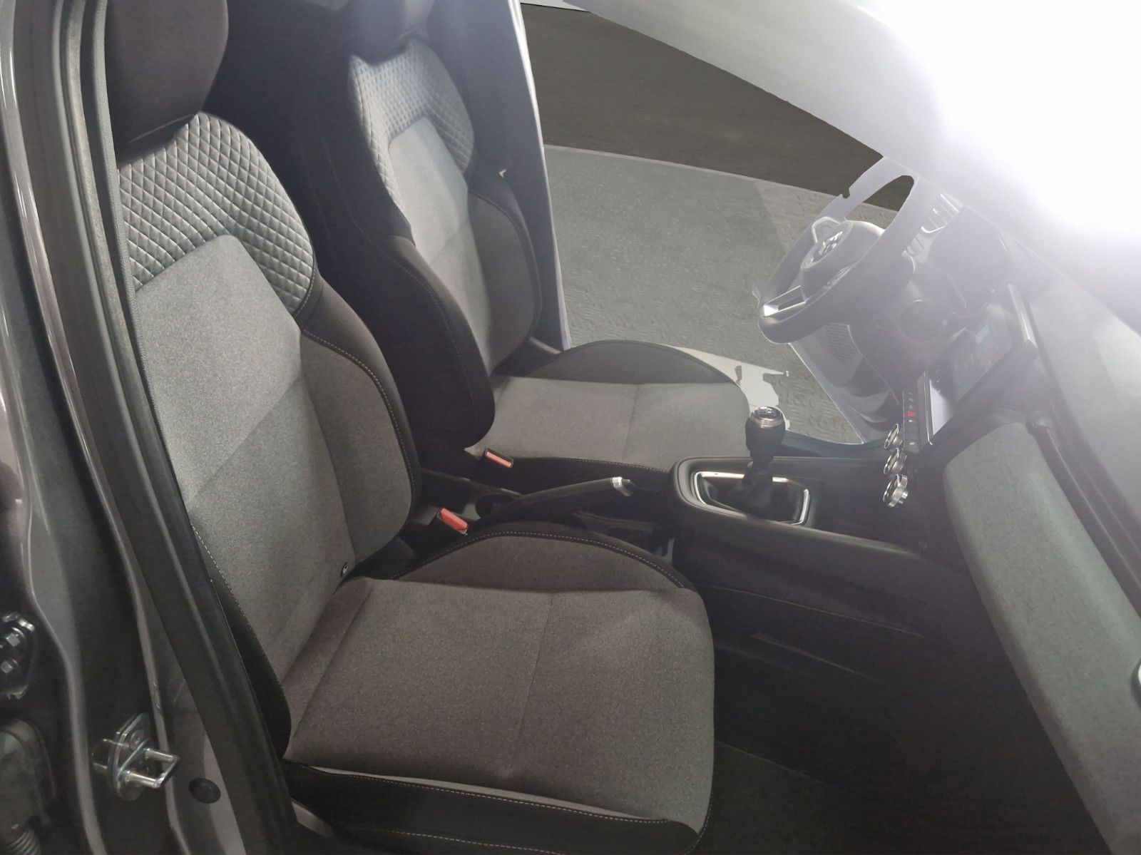 Fahrzeugabbildung Mitsubishi COLT 1.0 PLUS