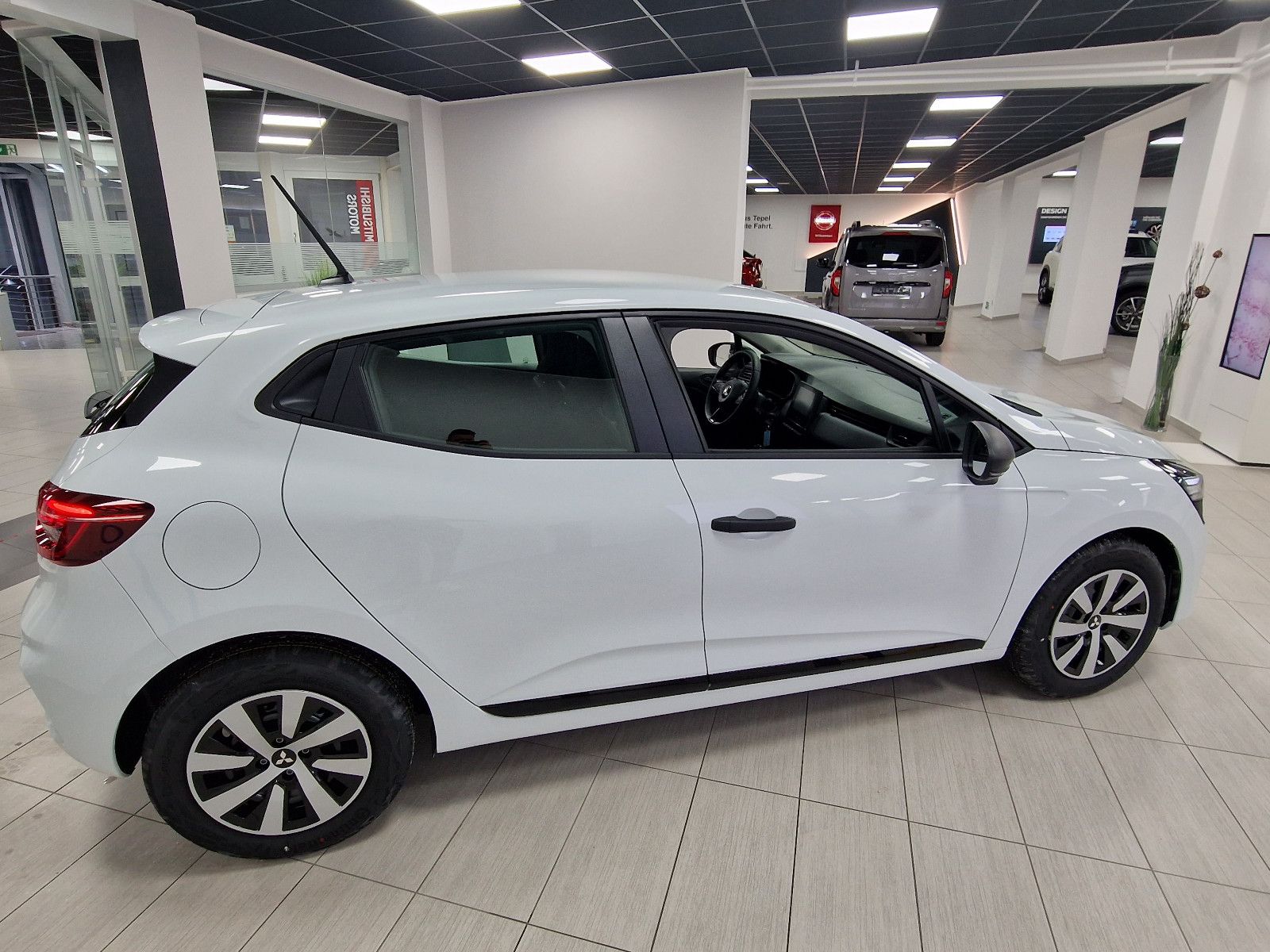 Fahrzeugabbildung Mitsubishi COLT 1.0 BASIS