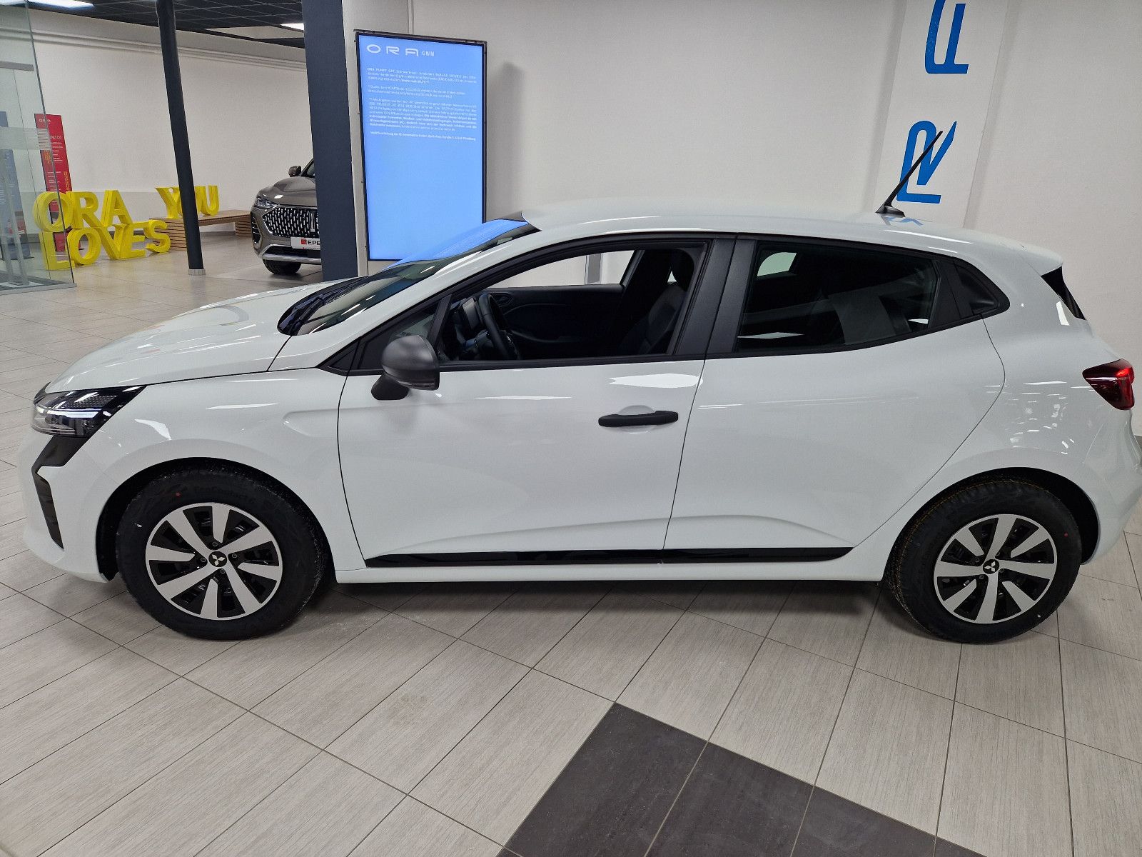 Fahrzeugabbildung Mitsubishi COLT 1.0 BASIS