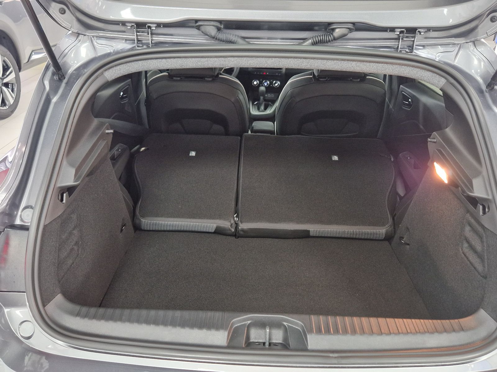 Fahrzeugabbildung Mitsubishi COLT 1.6 HYBRID SELECT