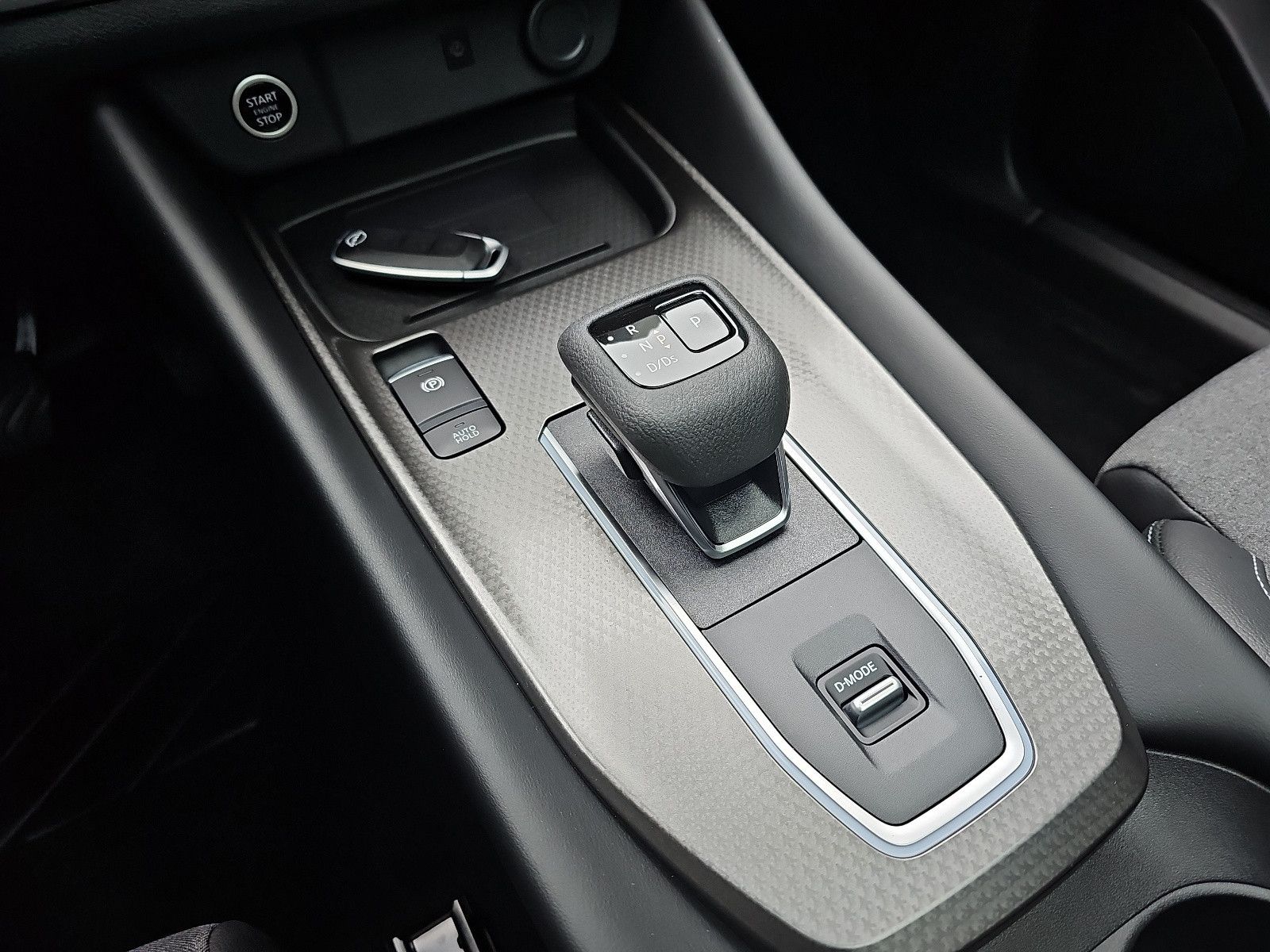 Fahrzeugabbildung Nissan Qashqai 1.3 DIG-T MHEV Xtronic N-CONNECTA