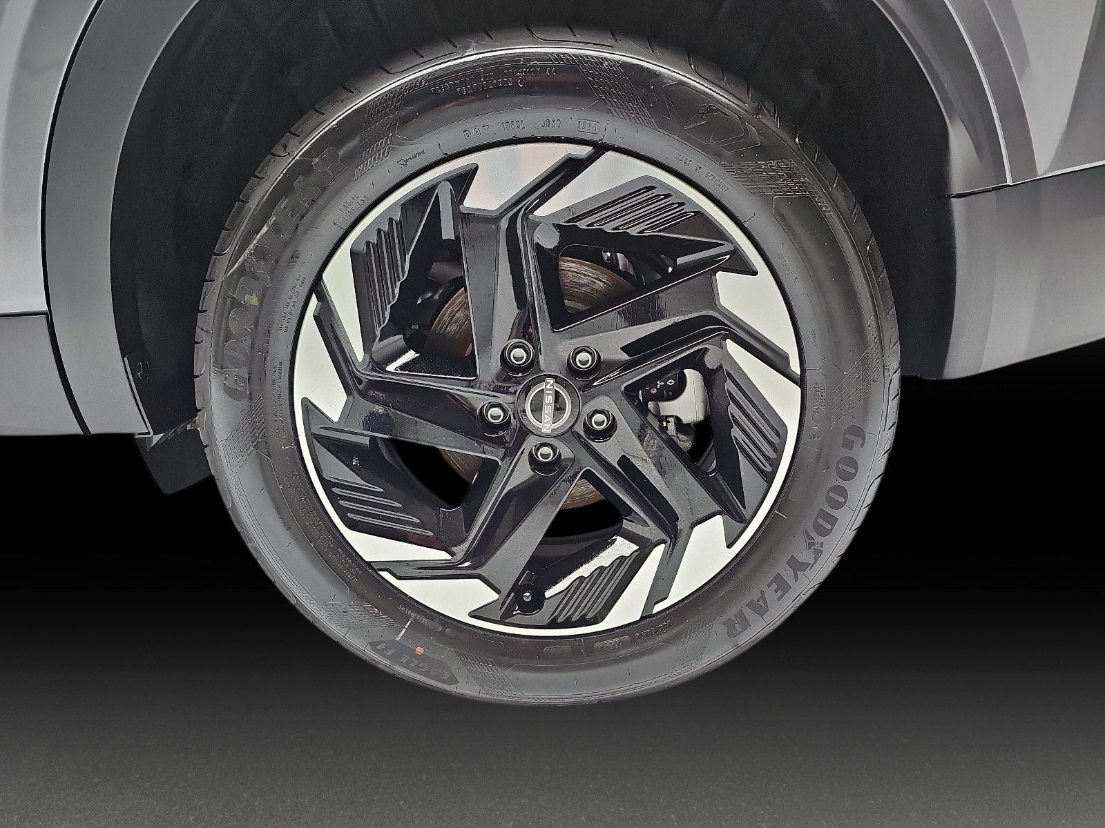 Fahrzeugabbildung Nissan Qashqai 1.3 DIG-T MHEV Xtronic N-CONNECTA