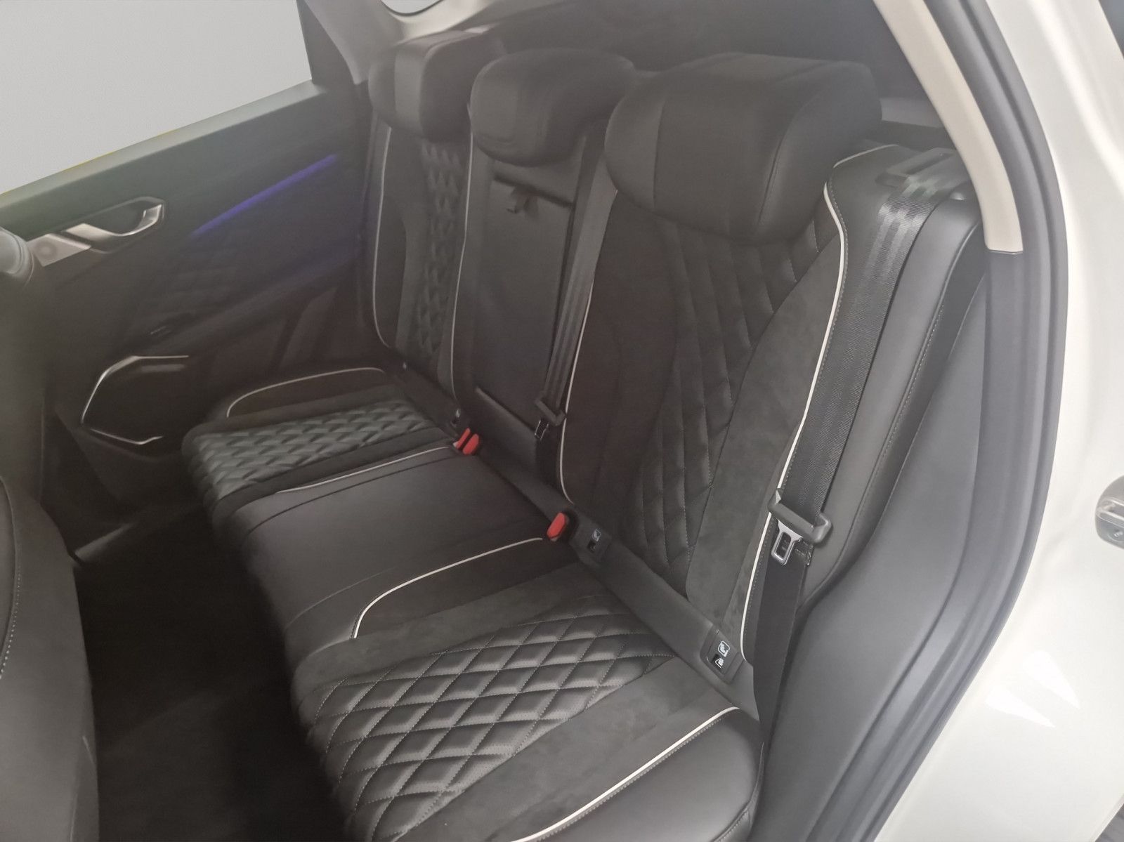 Fahrzeugabbildung GWM WEY 03 PHEV LUXURY