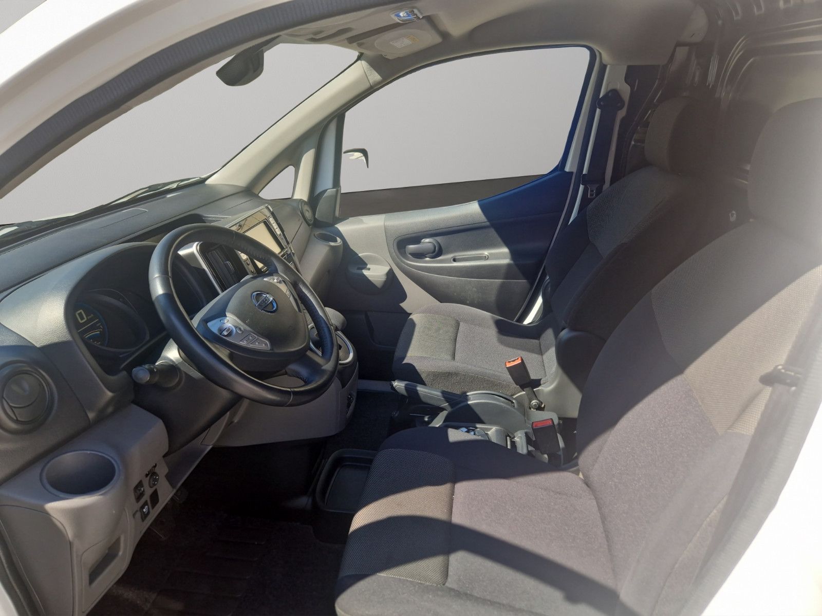 Fahrzeugabbildung Nissan e-NV200 PREMIUM