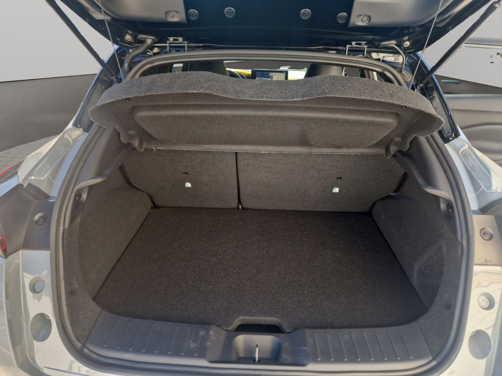 Fahrzeugabbildung Nissan JUKE 1.6 Hybrid N-SPORT