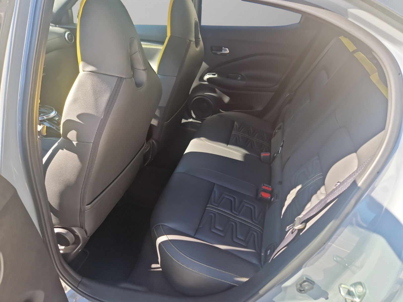 Fahrzeugabbildung Nissan JUKE 1.6 Hybrid N-SPORT