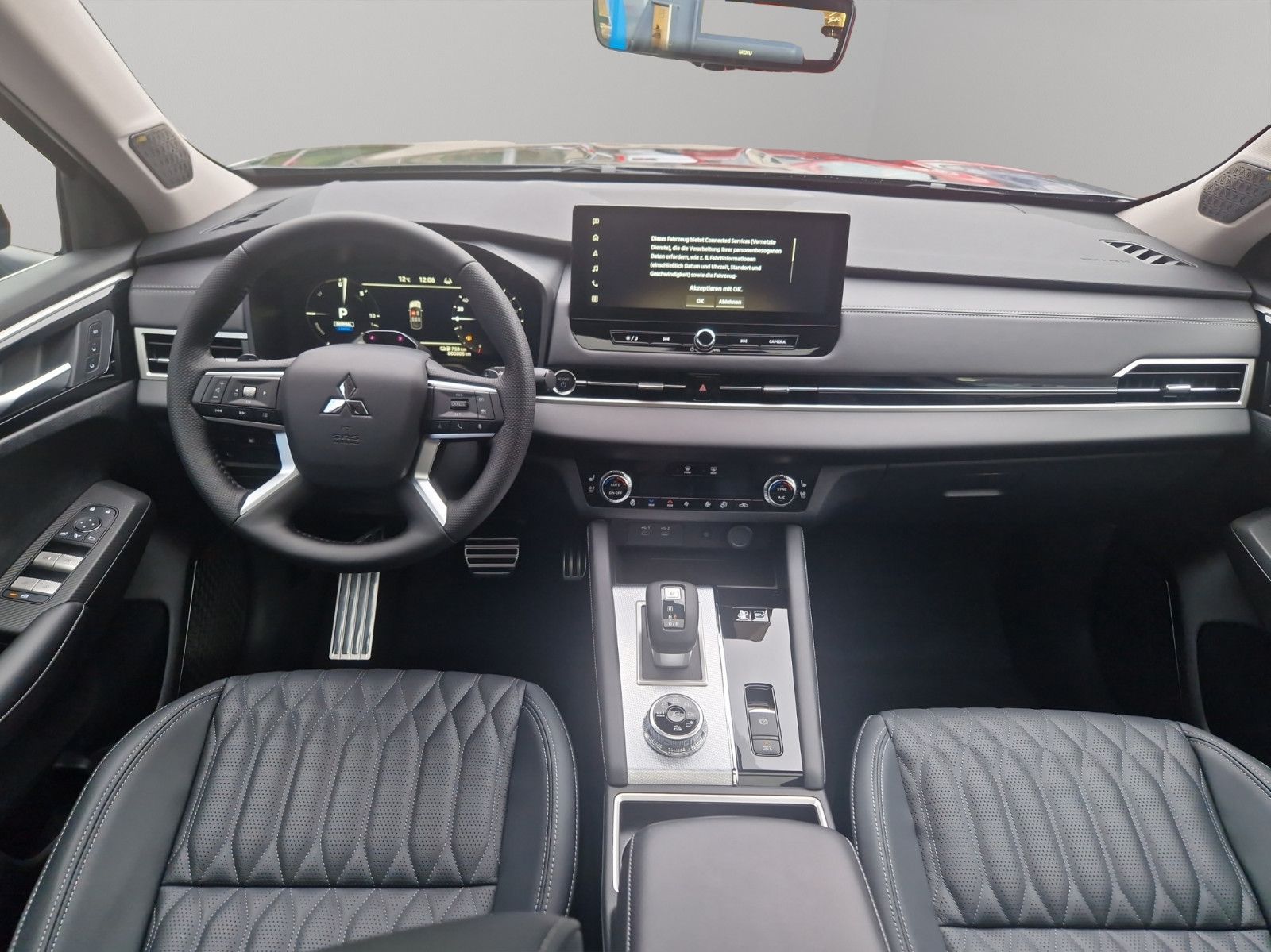 Fahrzeugabbildung Mitsubishi OUTLANDER 2.4 PHEV TOP 4WD