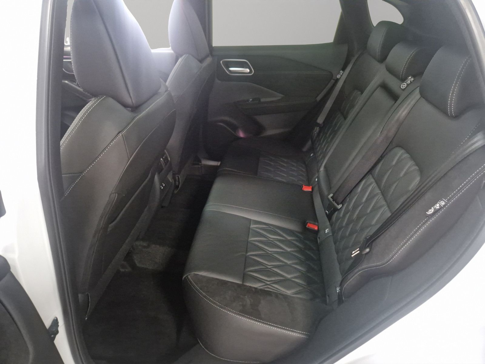 Fahrzeugabbildung Nissan QASHQAI 1.5 VC-T e-Power TEKNA+