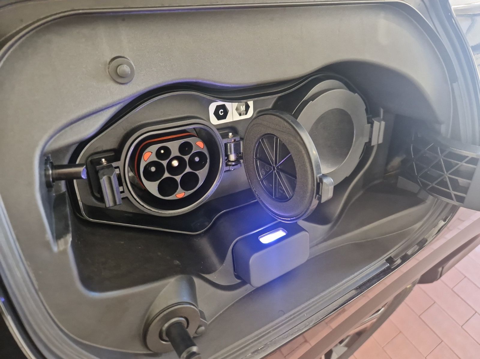 Fahrzeugabbildung Mitsubishi Eclipse Cross 2.4 PLUG-IN HYBRID 4WD SELECT