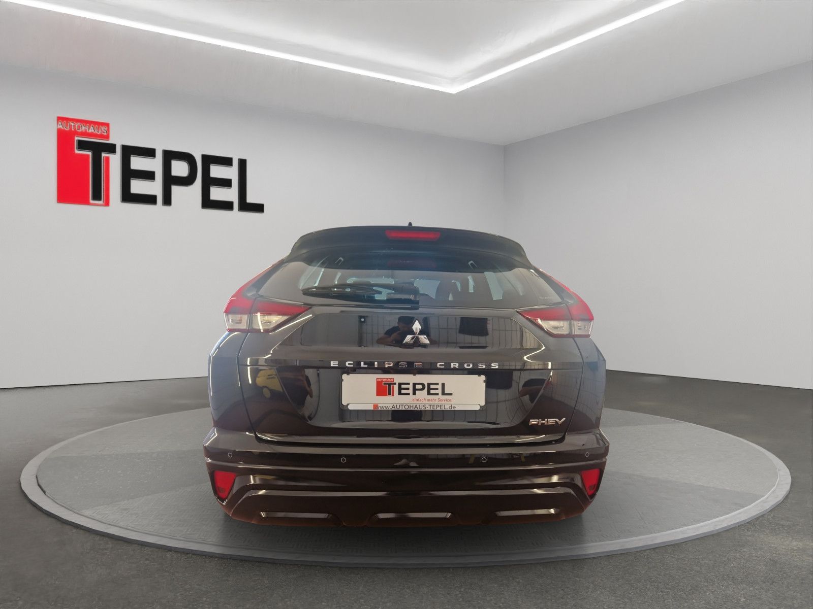 Fahrzeugabbildung Mitsubishi Eclipse Cross 2.4 PLUG-IN HYBRID 4WD SELECT