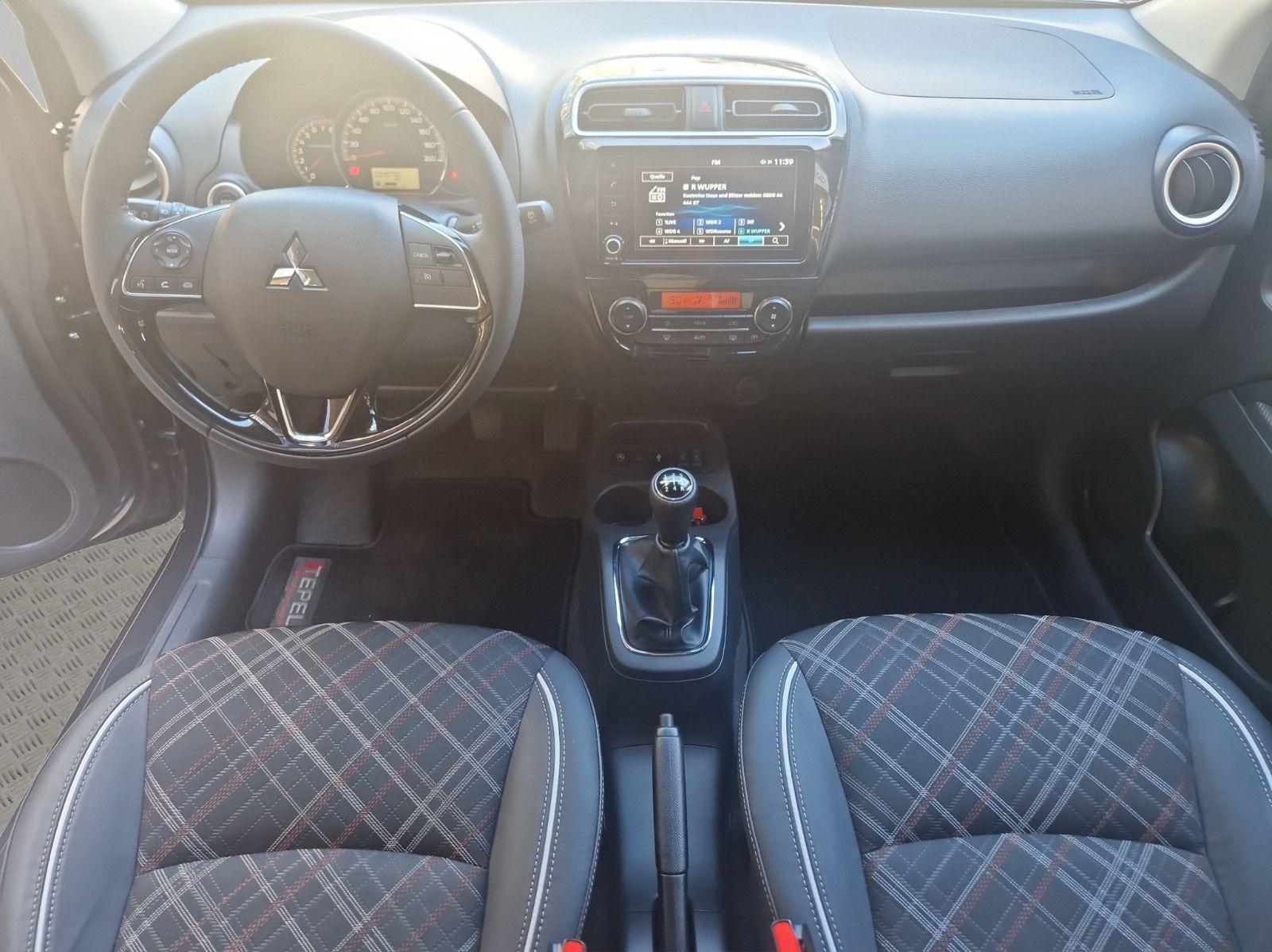 Fahrzeugabbildung Mitsubishi SPACE STAR 1.2 TOP