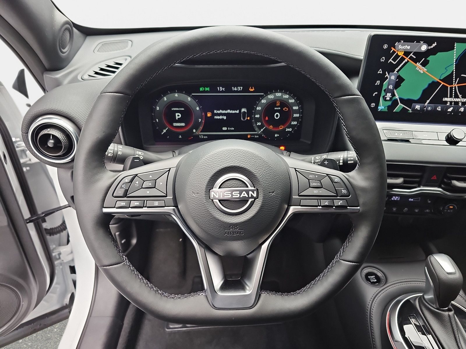 Fahrzeugabbildung Nissan JUKE 1.0 DIG-T N-CONNECTA DCT