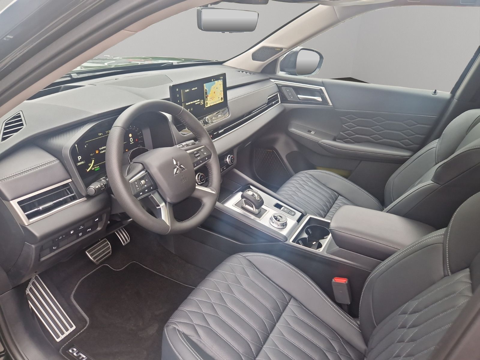 Fahrzeugabbildung Mitsubishi OUTLANDER 2.4 PHEV TOP 4WD