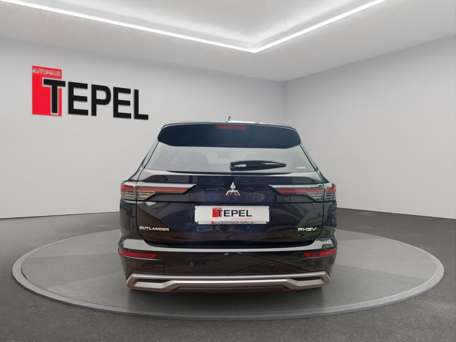 Fahrzeugabbildung Mitsubishi OUTLANDER 2.4 PHEV TOP 4WD