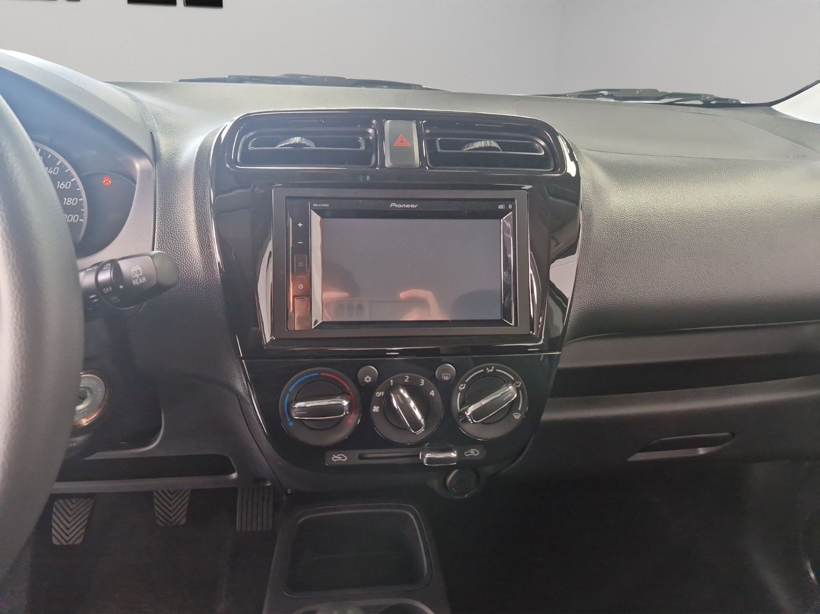 Fahrzeugabbildung Mitsubishi SPACE STAR 1.2 SELECT