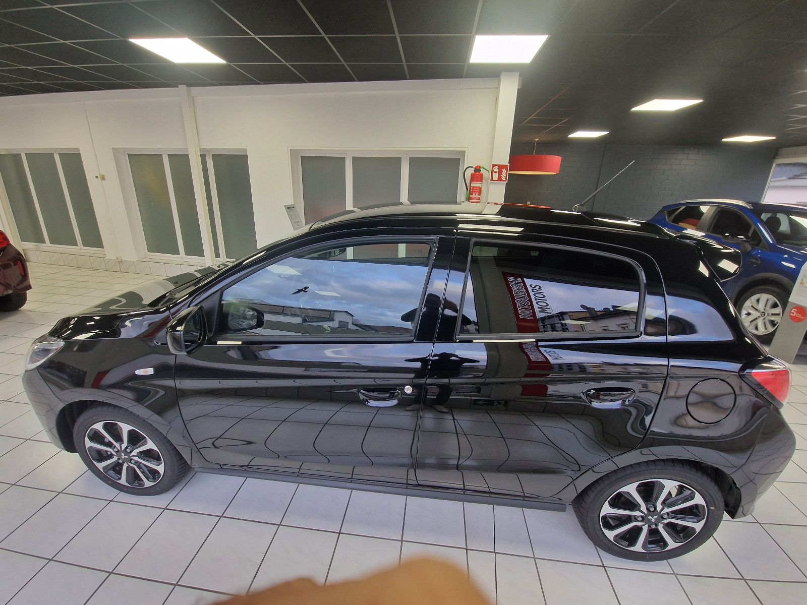 Fahrzeugabbildung Mitsubishi SPACE STAR 1.2 SELECT+