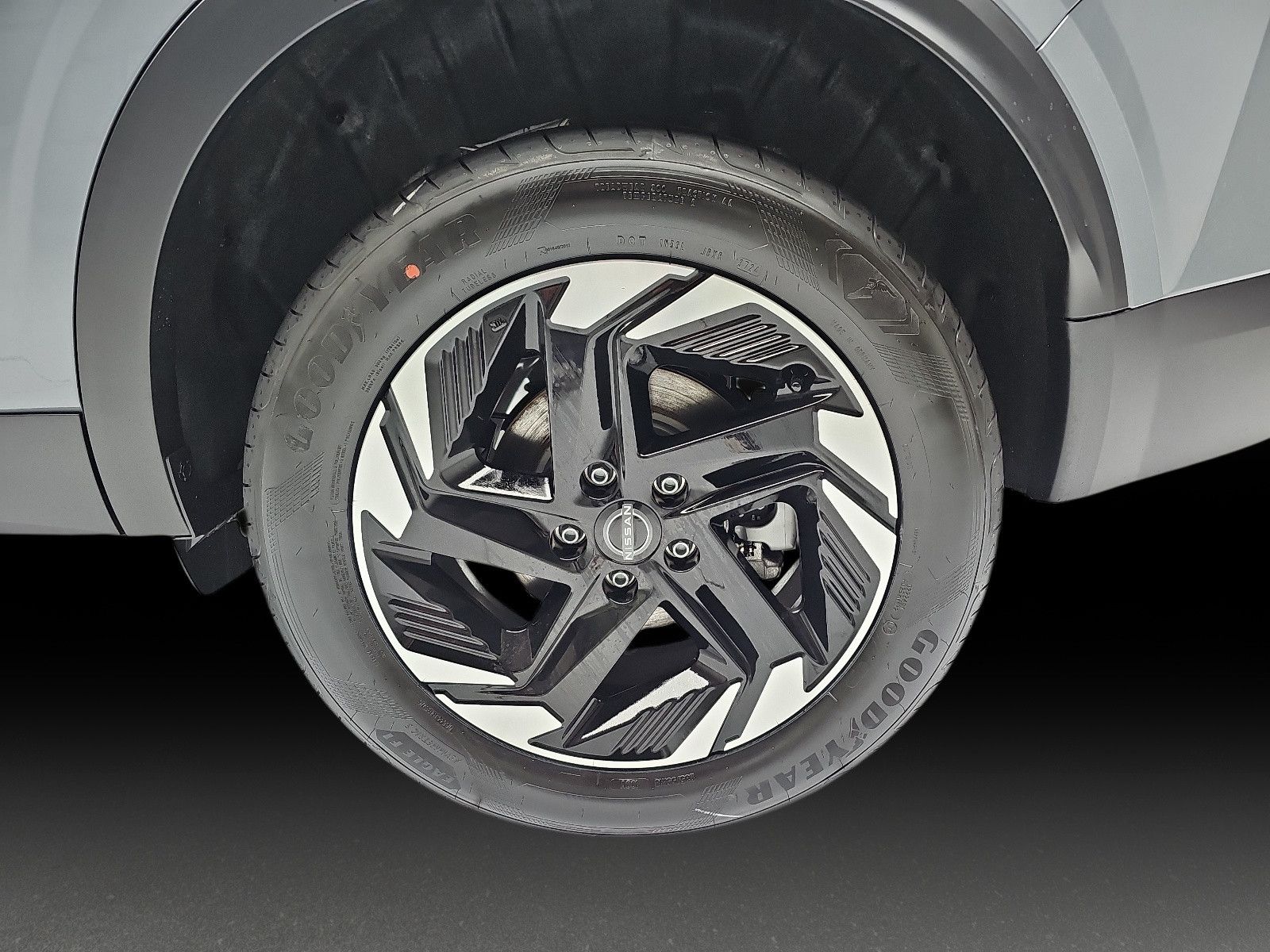 Fahrzeugabbildung Nissan QASHQAI 1.3 DIG-T N-CONNECTA MHEV Xtronic