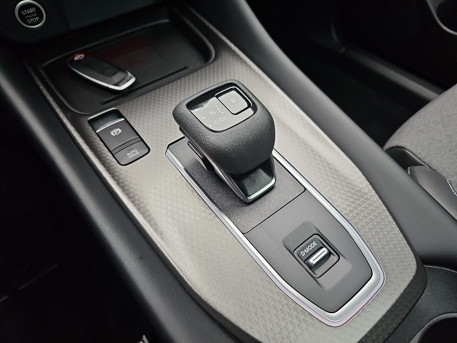 Fahrzeugabbildung Nissan Qashqai 1.3 DIG-T MHEV Xtronic N-CONNECTA