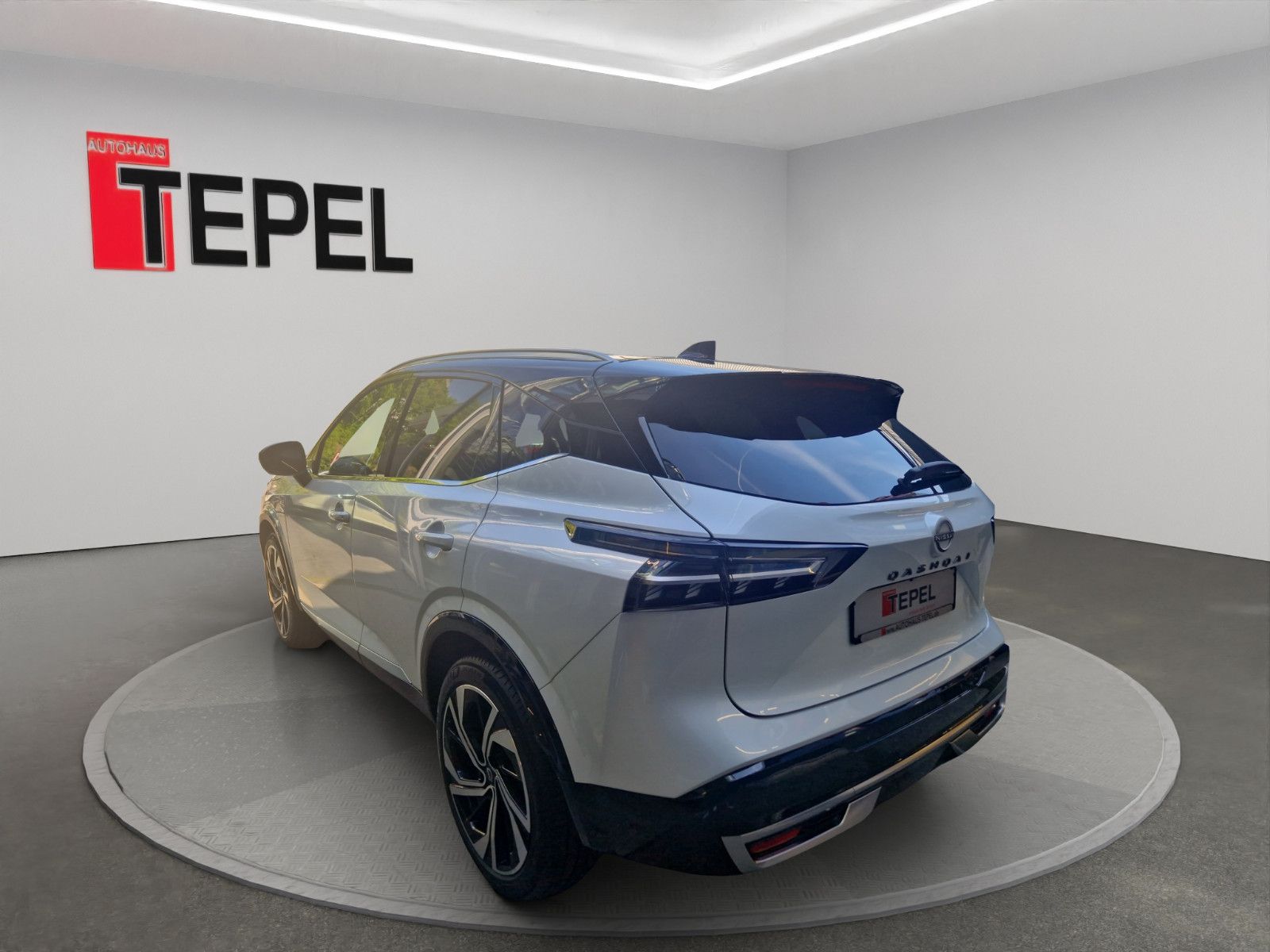 Fahrzeugabbildung Nissan QASHQAI 1.3 DIG-T TEKNA+ Xtronic
