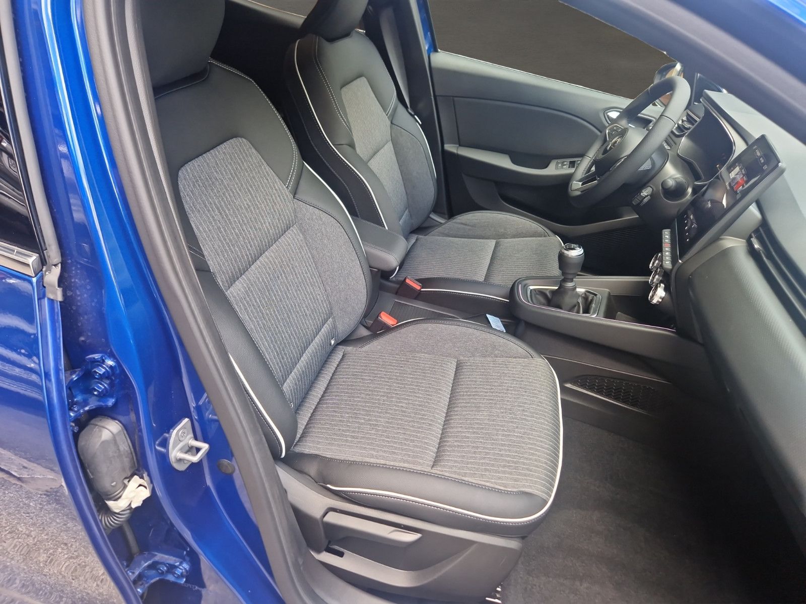 Fahrzeugabbildung Mitsubishi COLT 1.0 TOP Turbo Benziner