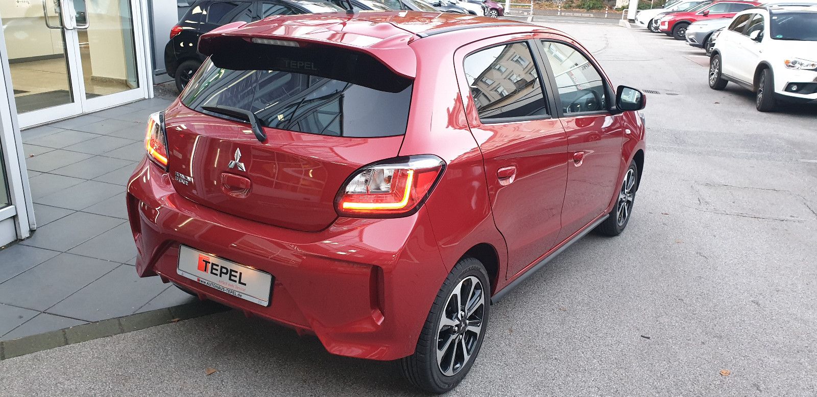 Fahrzeugabbildung Mitsubishi Space Star 1.2 MIVEC AS&G Select+ CVT