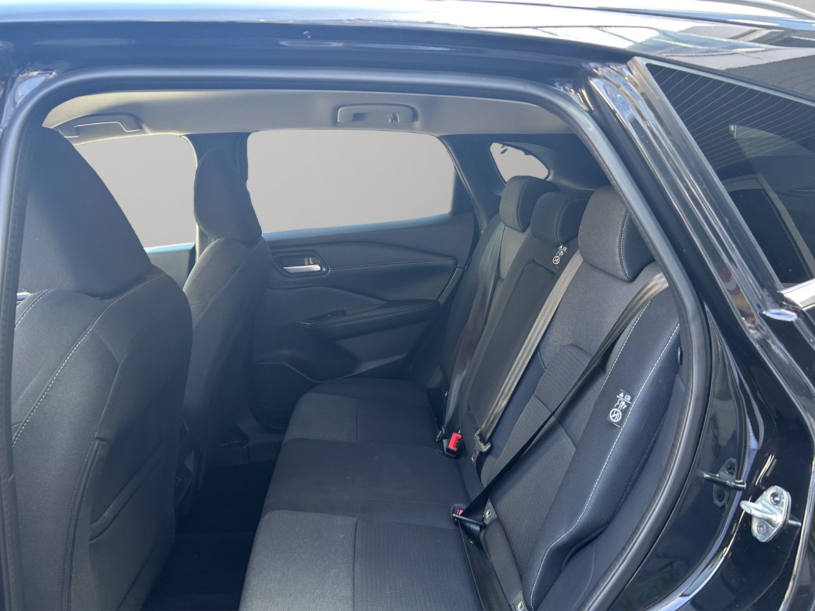 Fahrzeugabbildung Nissan QASHQAI 1.3 DIG-T N-CONNECTA MHEV 158PS Xtronic