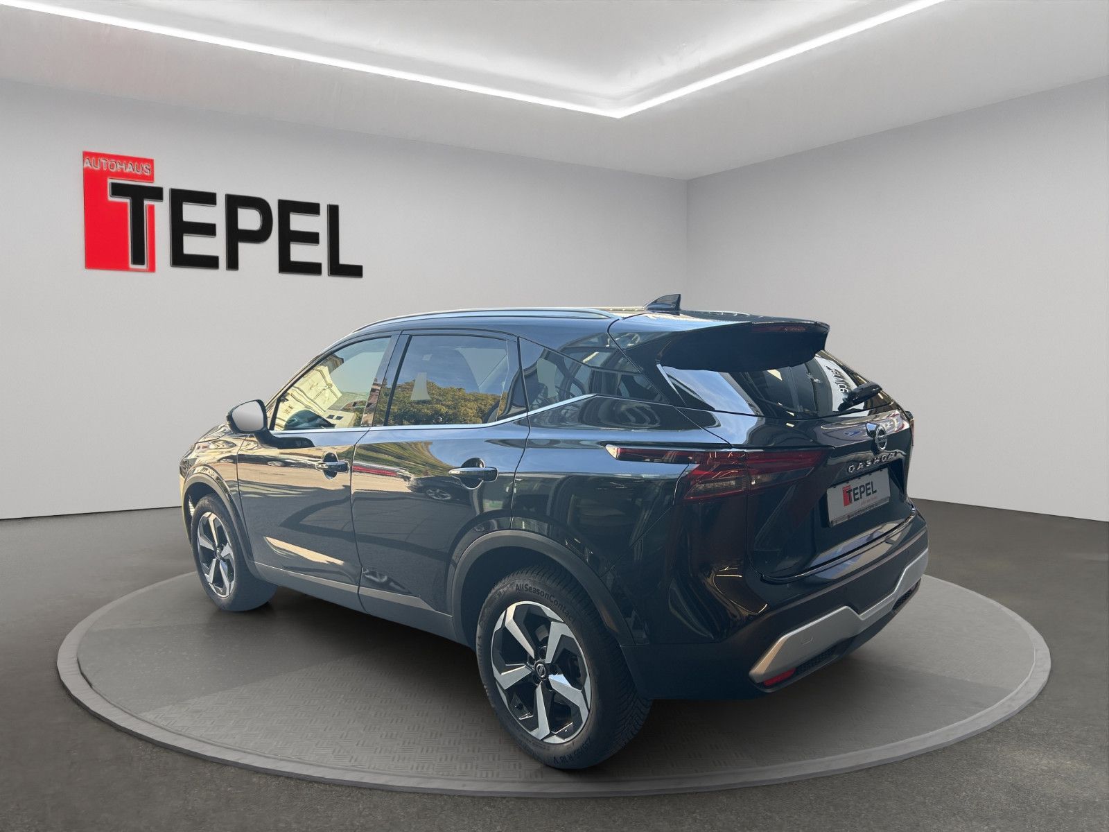 Fahrzeugabbildung Nissan QASHQAI 1.3 DIG-T N-CONNECTA MHEV 158PS Xtronic