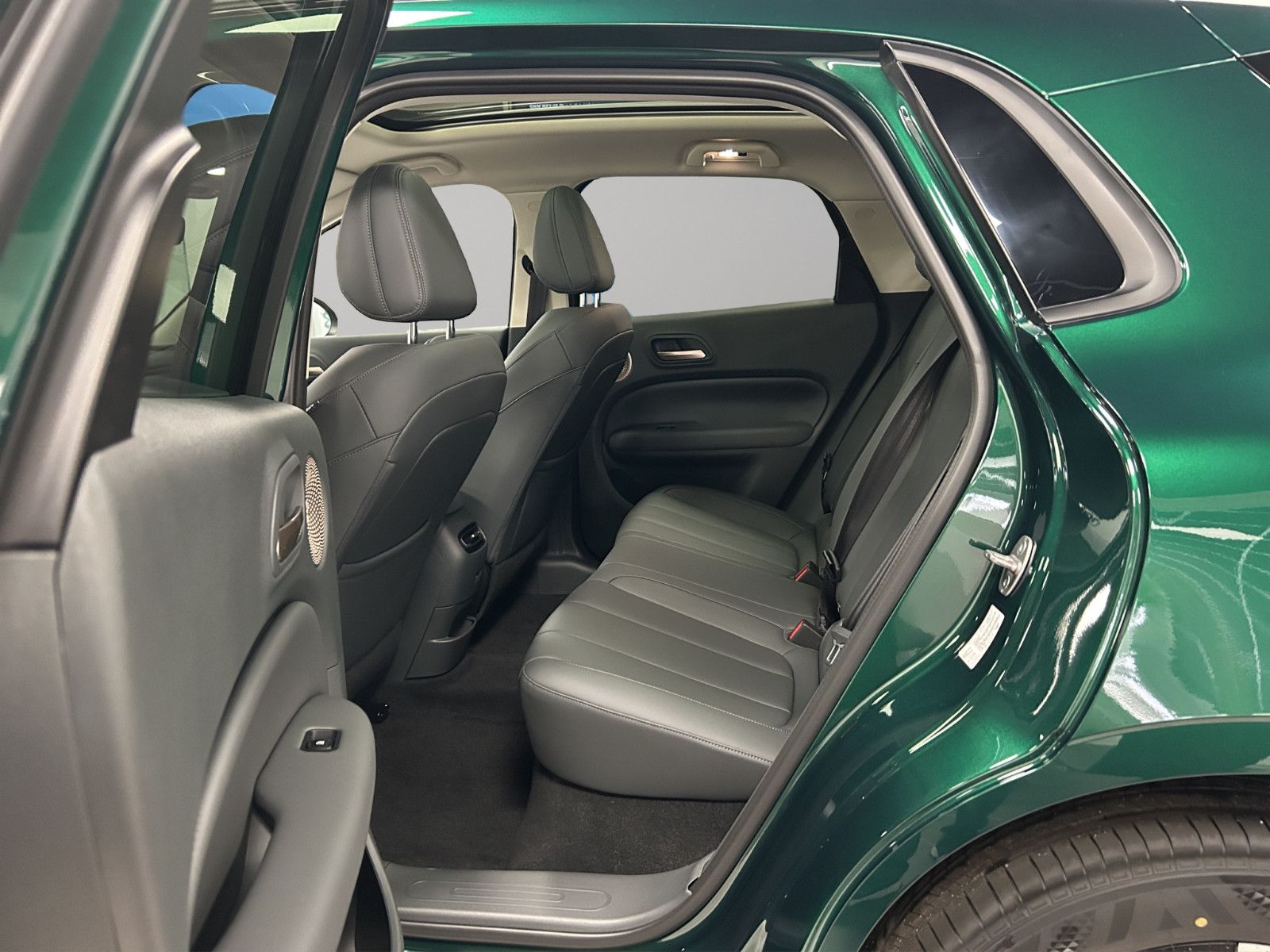 Fahrzeugabbildung GWM ORA 5 1.5 HYBRID LUXURY PANORAMA-GLASDACH