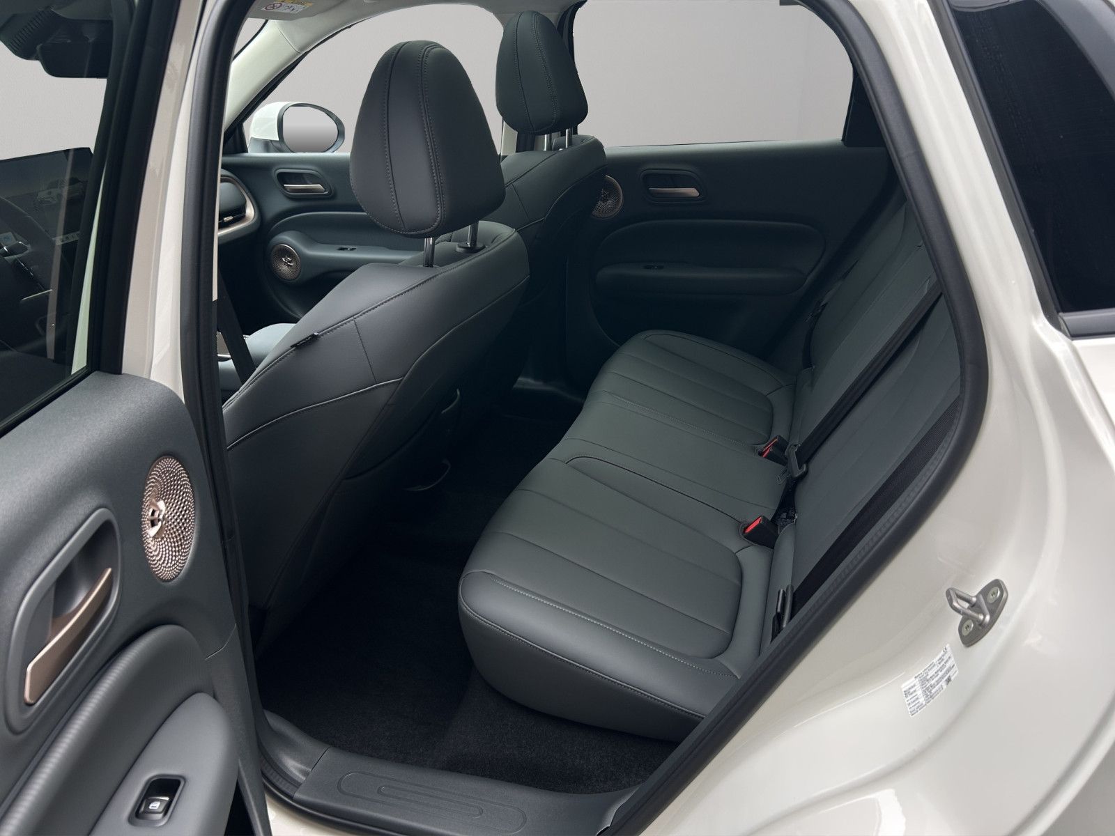 Fahrzeugabbildung GWM ORA 5 1.5 HYBRID LUXURY PANORAMA-GLASDACH