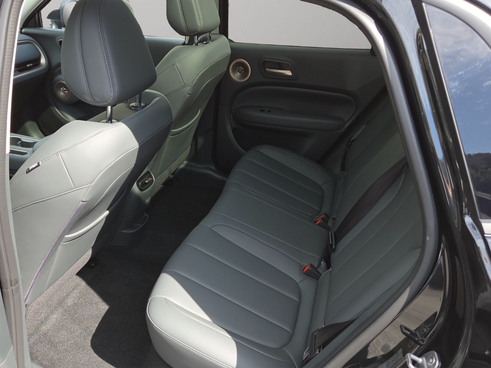 Fahrzeugabbildung GWM ORA 5 1.5 HYBRID LUXURY PANORAMA-GLASDACH