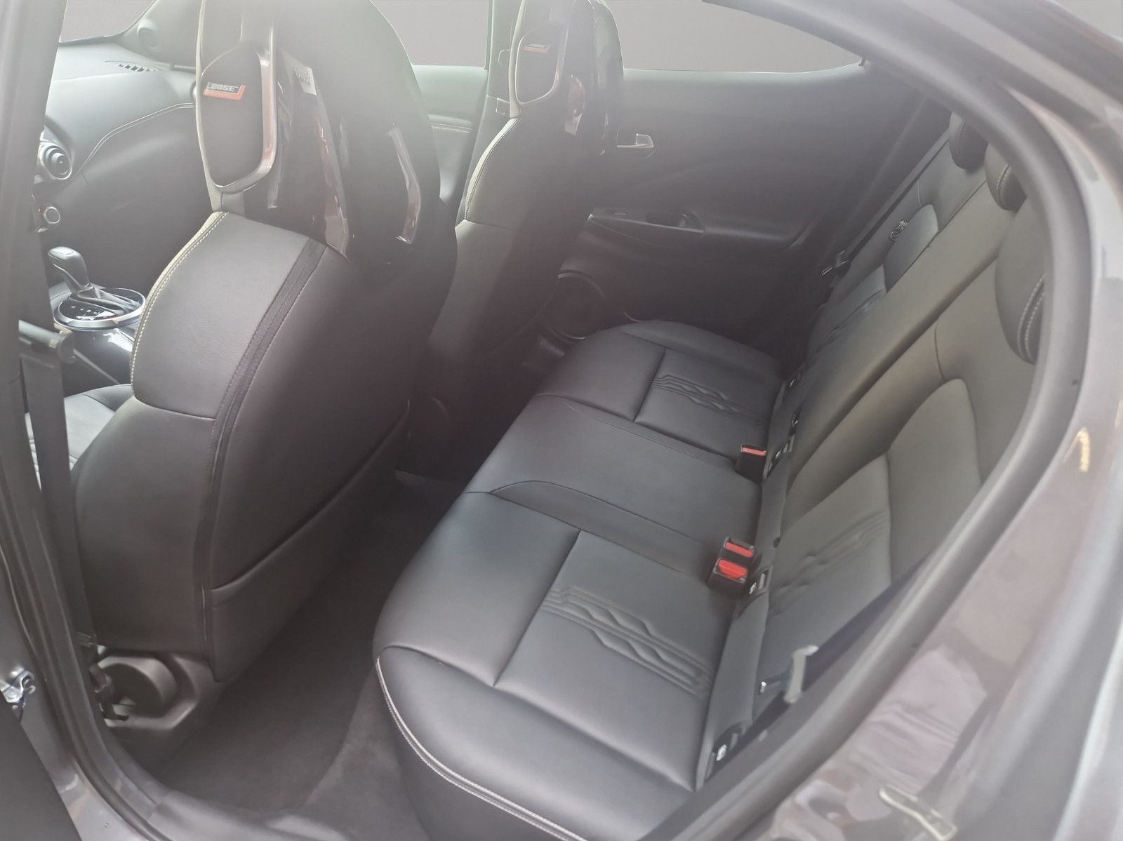 Fahrzeugabbildung Nissan JUKE 1.6 Hybrid TEKNA