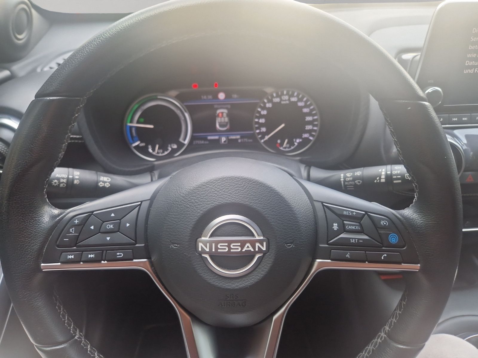 Fahrzeugabbildung Nissan JUKE 1.6 Hybrid TEKNA