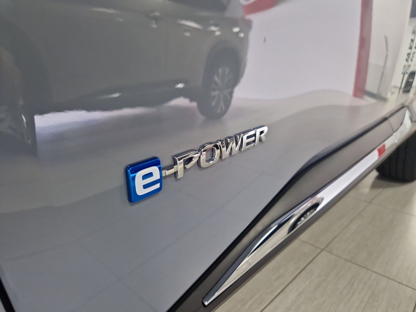 Fahrzeugabbildung Nissan X-TRAIL 1.5 VC-T e-Power TEKNA