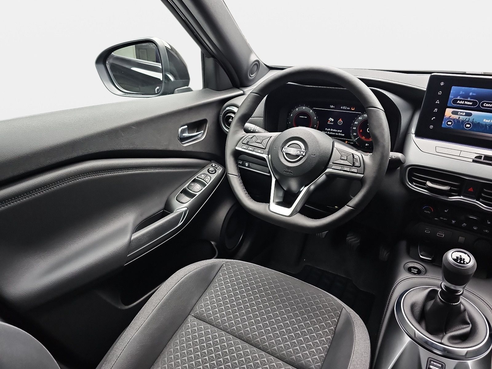 Fahrzeugabbildung Nissan JUKE 1.0 DIG-T N-CONNECTA / WINTER-PAKET