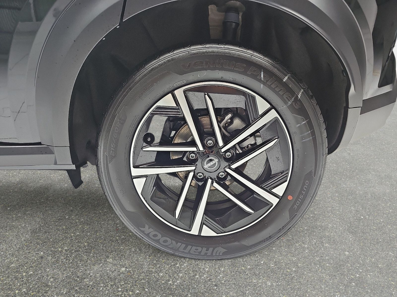 Fahrzeugabbildung Nissan JUKE 1.0 DIG-T N-CONNECTA / WINTER-PAKET