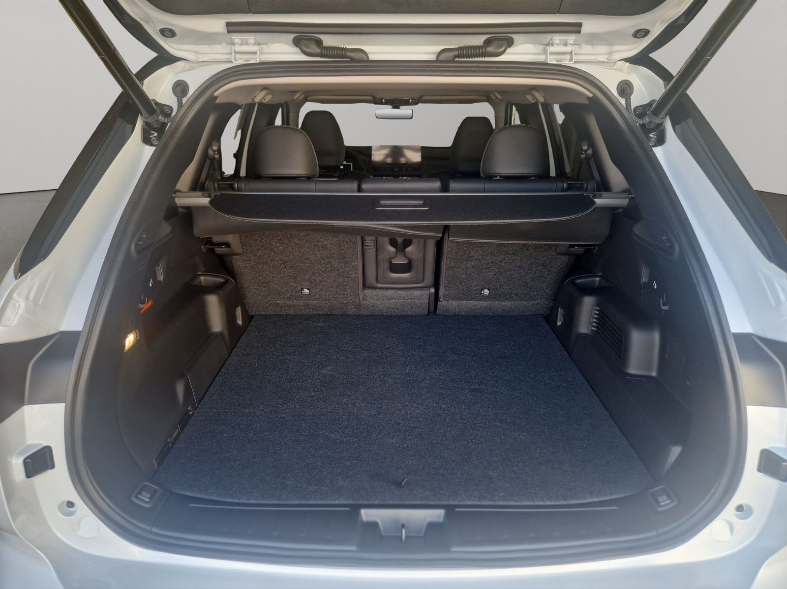 Fahrzeugabbildung Mitsubishi OUTLANDER 2.4 PHEV TOP 4WD