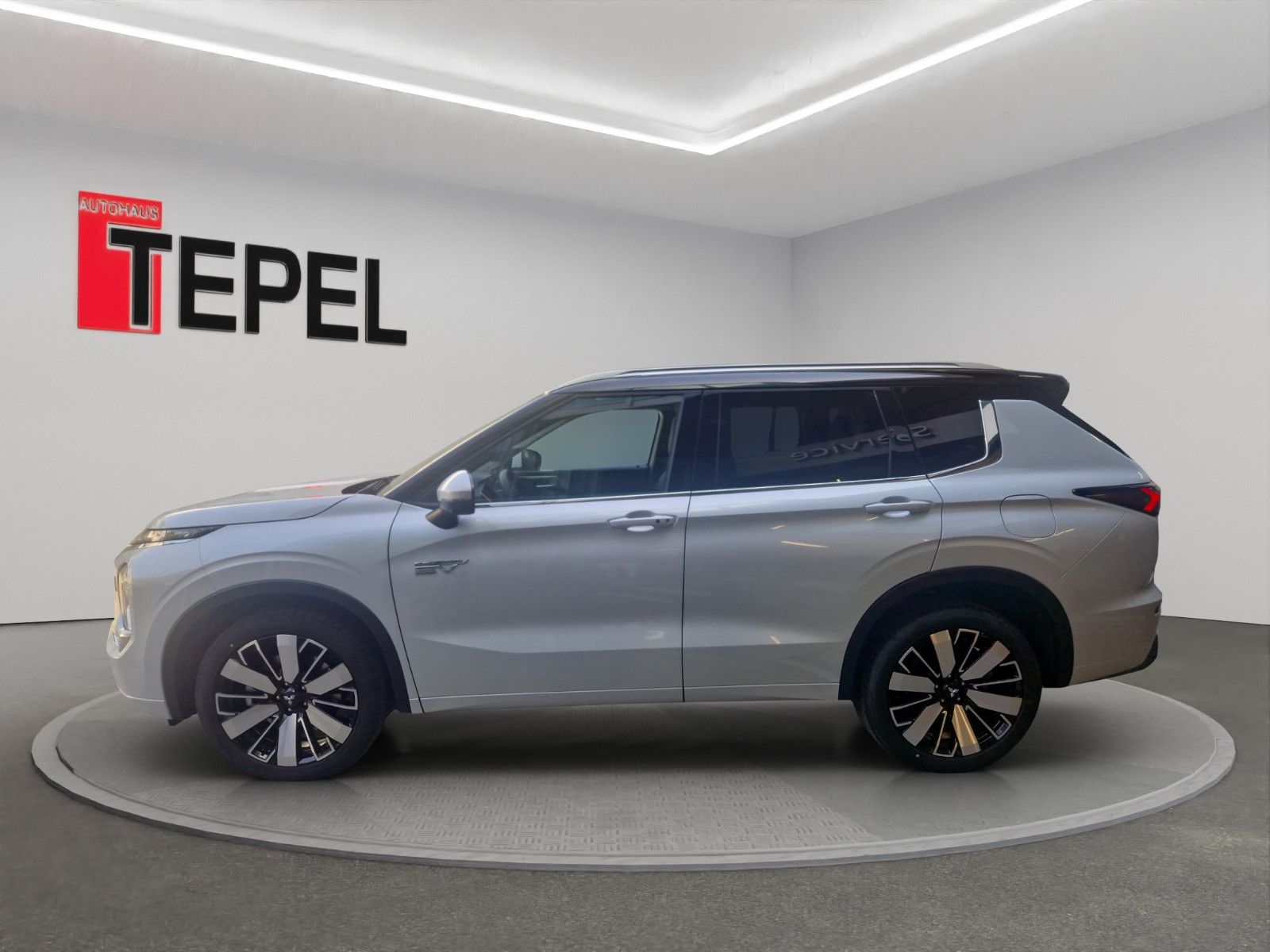 Fahrzeugabbildung Mitsubishi OUTLANDER 2.4 PHEV TOP 4WD