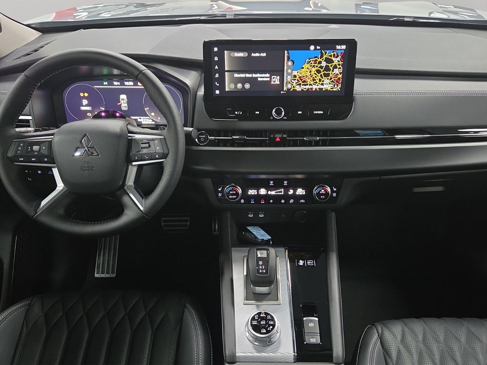 Fahrzeugabbildung Mitsubishi OUTLANDER 2.4 PHEV TOP 4WD