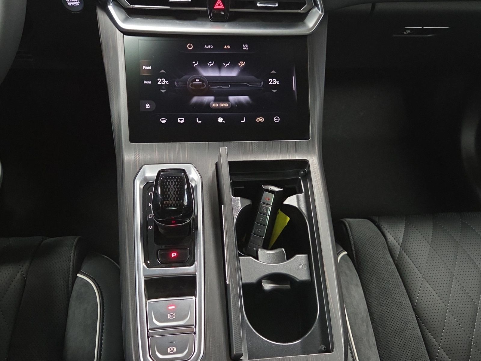 Fahrzeugabbildung GWM WEY 03 PHEV LUXURY 4WD